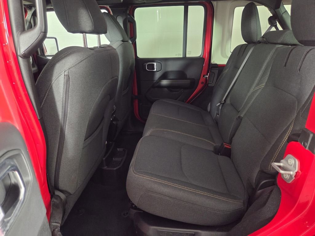 Certified 2025 Jeep Wrangler Sahara image 26