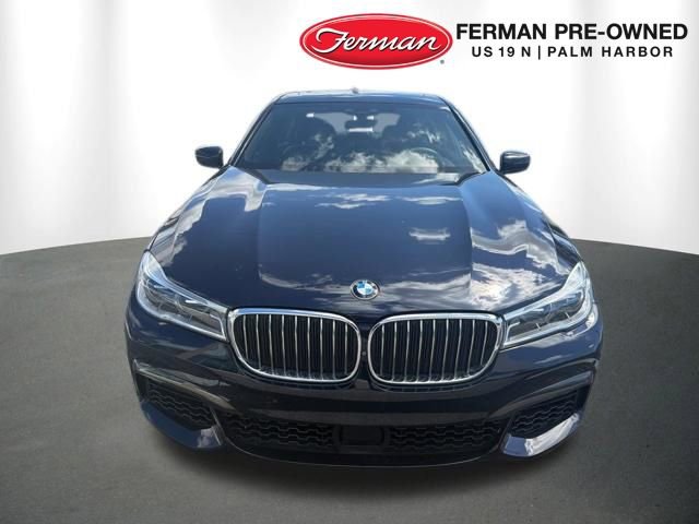 Used 2019 BMW 750i w/ Executive Package image 2