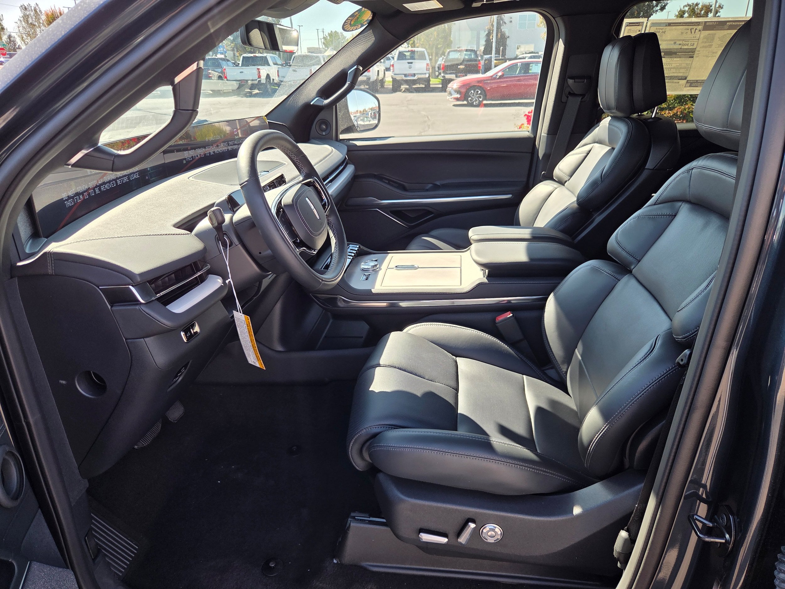 New 2026 Lincoln Navigator L Reserve w/ Jet Appearance Package AWD/4WD image 11