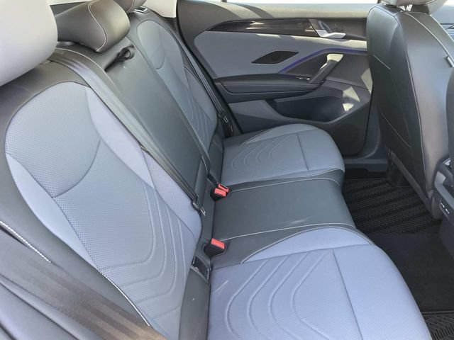 Certified 2026 Volkswagen Tiguan SE FWD image 25