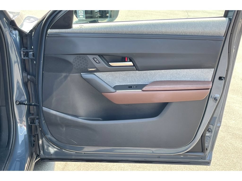 Certified 2022 MAZDA MX-30 Electric w/ Premium Plus Pkg FWD image 22
