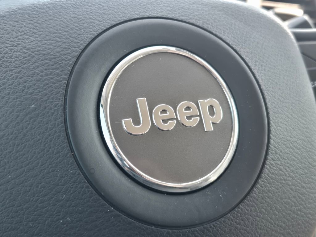 Certified 2021 Jeep Cherokee Latitude Lux image 33