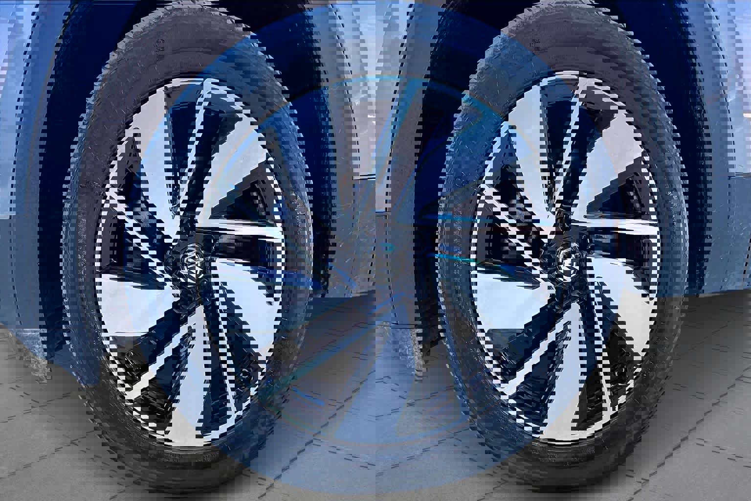 Used 2024 Volkswagen Atlas SE image 11