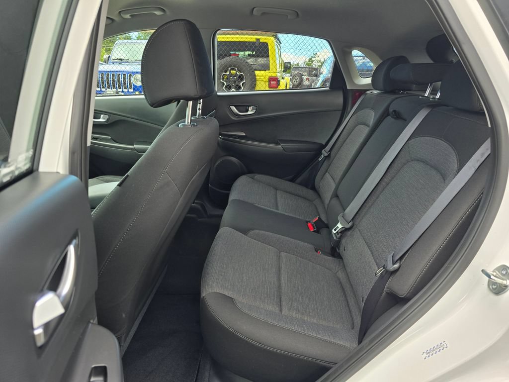 Used 2023 Hyundai Kona SE FWD image 14