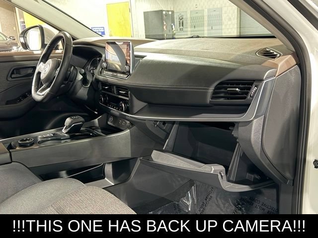 Used 2021 Nissan Rogue S AWD/4WD image 12