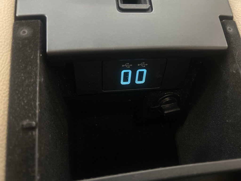 Used 2017 Ford Taurus SEL w/ Equipment Group 201A image 30