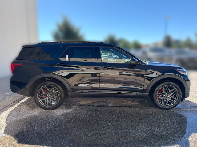 New 2027 Ford Explorer ST-Line w/ Premium Package AWD/4WD image 4