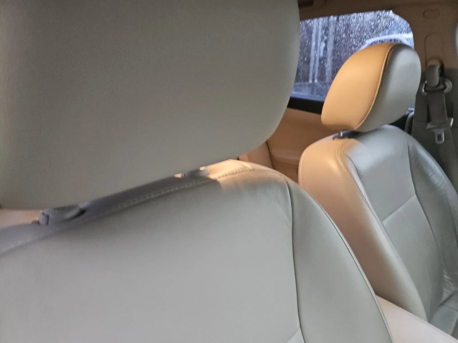 Used 2011 Chevrolet Impala LTZ image 14