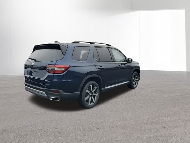 New 2025 Honda Pilot Touring image 9