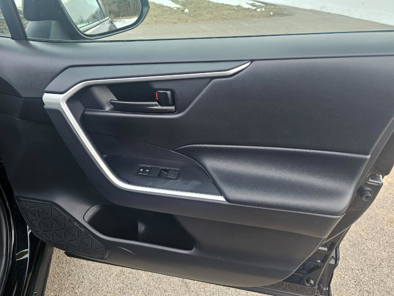 Used 2020 Toyota RAV4 LE w/ All Weather Liner Package image 16