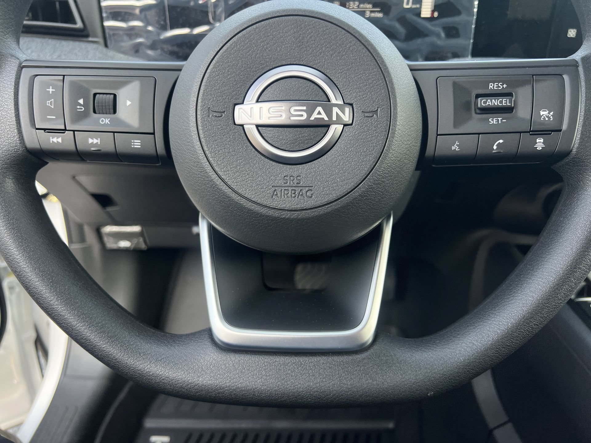 New 2026 Nissan Kicks S FWD image 8