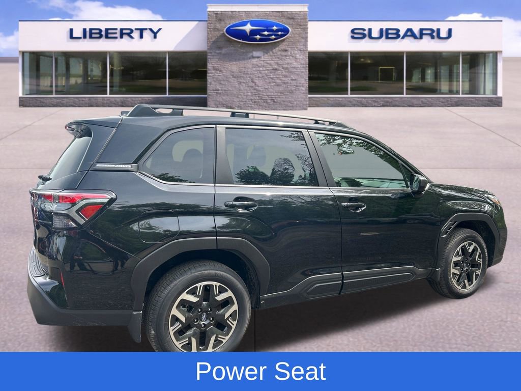 Used 2025 Subaru Forester Premium AWD/4WD image 9