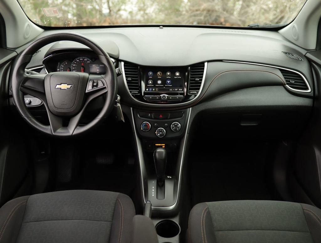 Used 2018 Chevrolet Trax LS image 17