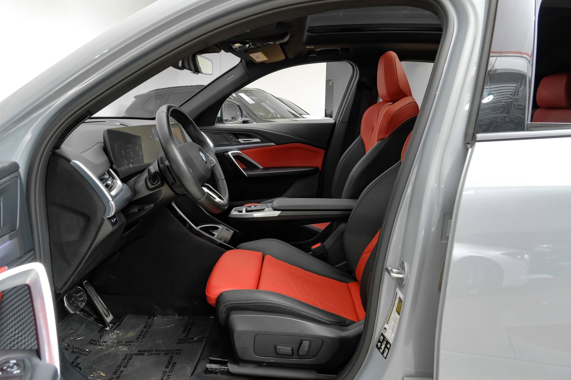 Used 2025 BMW X2 xDrive28i image 4