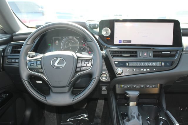 Certified 2025 Lexus ES 300h w/ Accessory Package (Z2) FWD image 14