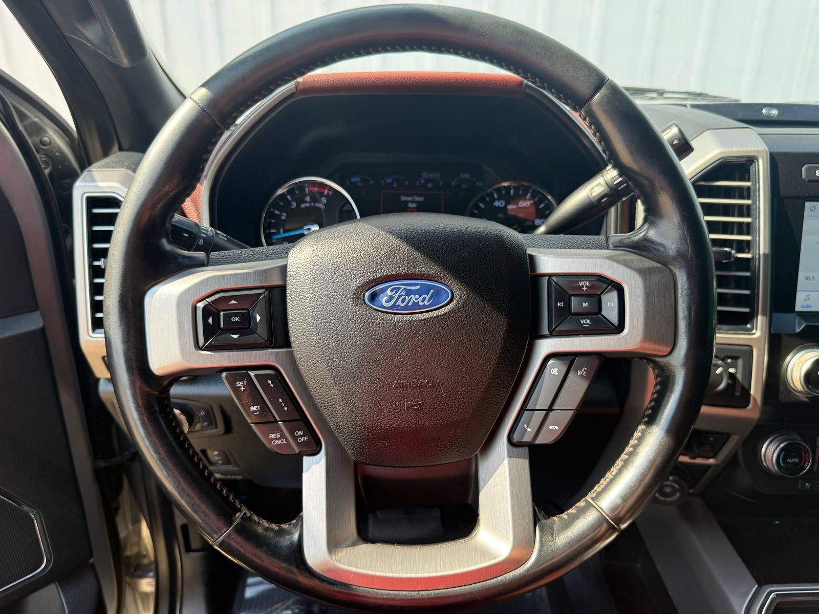 Used 2020 Ford F250 Platinum w/ FX4 Off-Road Package AWD/4WD image 13