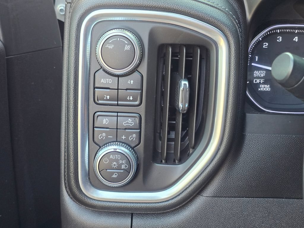 Used 2019 GMC Sierra 1500 SLT AWD/4WD image 32