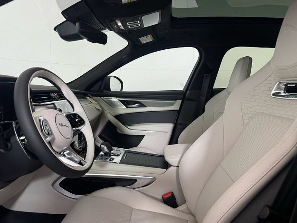 New 2026 Jaguar F-PACE R-Dynamic S AWD/4WD image 5