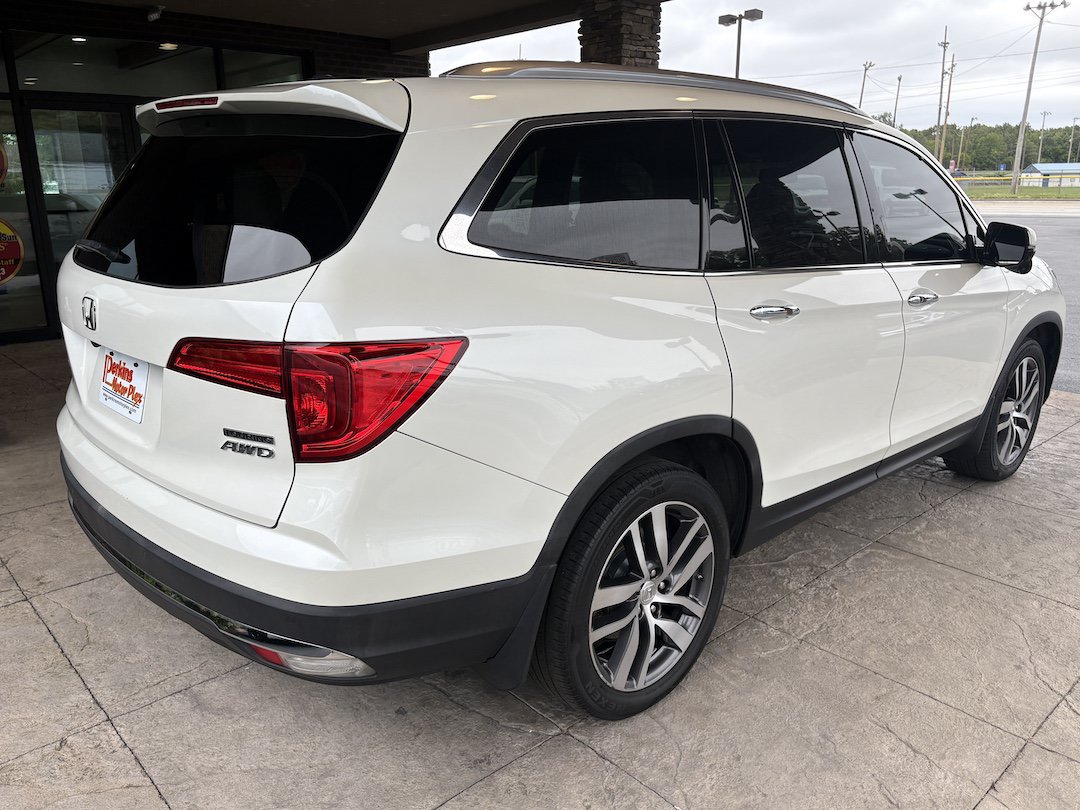 Used 2017 Honda Pilot Touring image 6