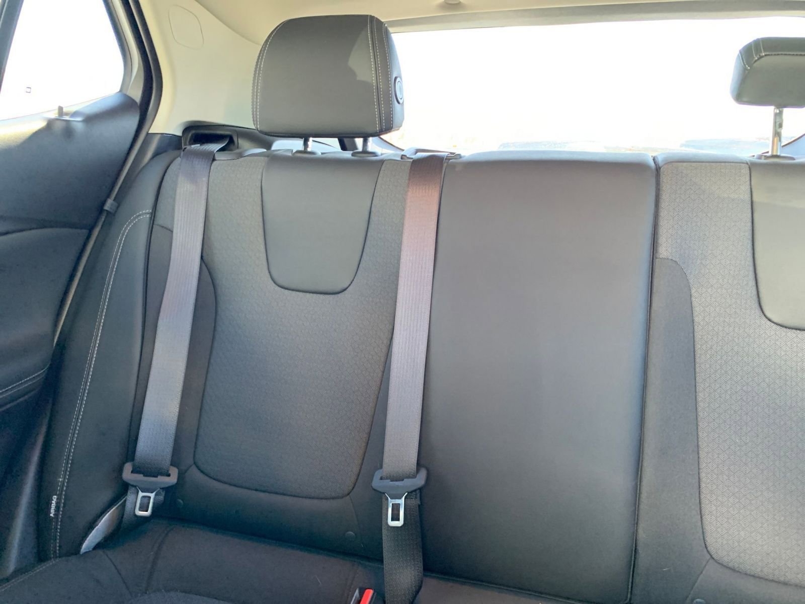 Used 2025 Buick Encore GX Preferred image 38