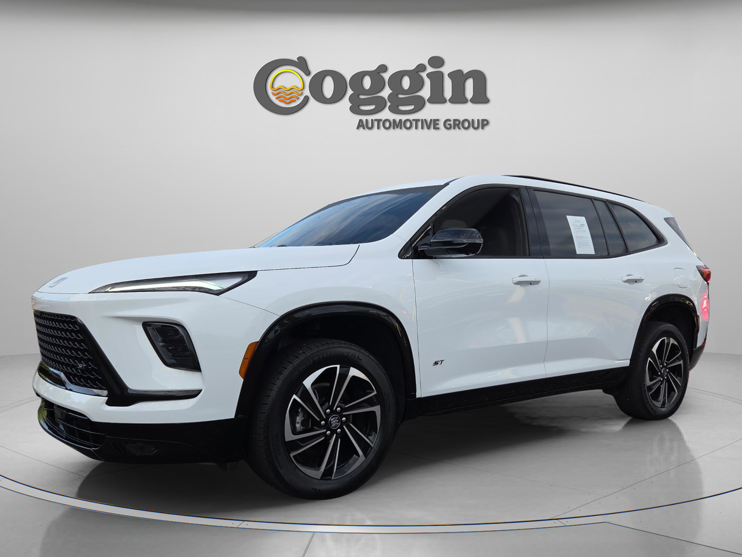 Used 2025 Buick Enclave Sport Touring w/ Power Package image 1