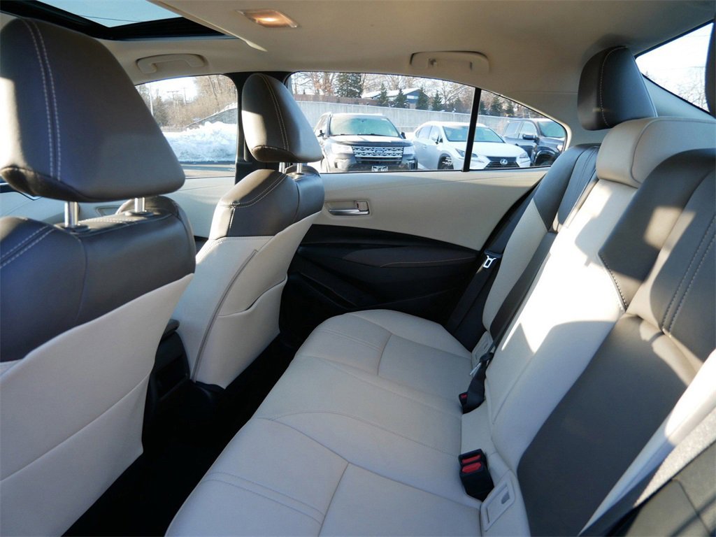 Used 2022 Toyota Corolla XLE image 9