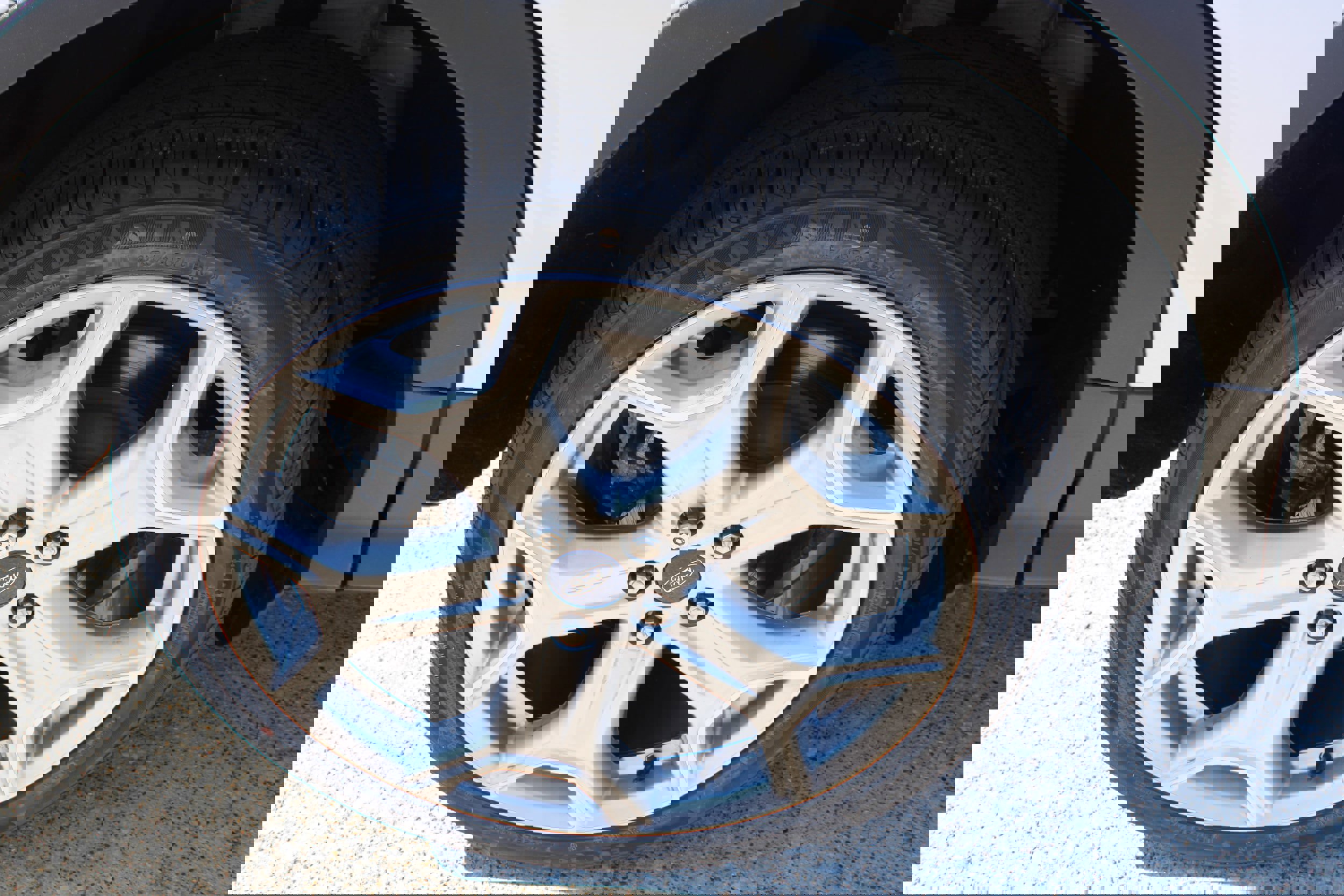 Used 2019 Ford Escape Titanium image 33