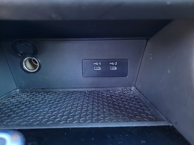 Used 2026 Nissan Pathfinder SV FWD image 31