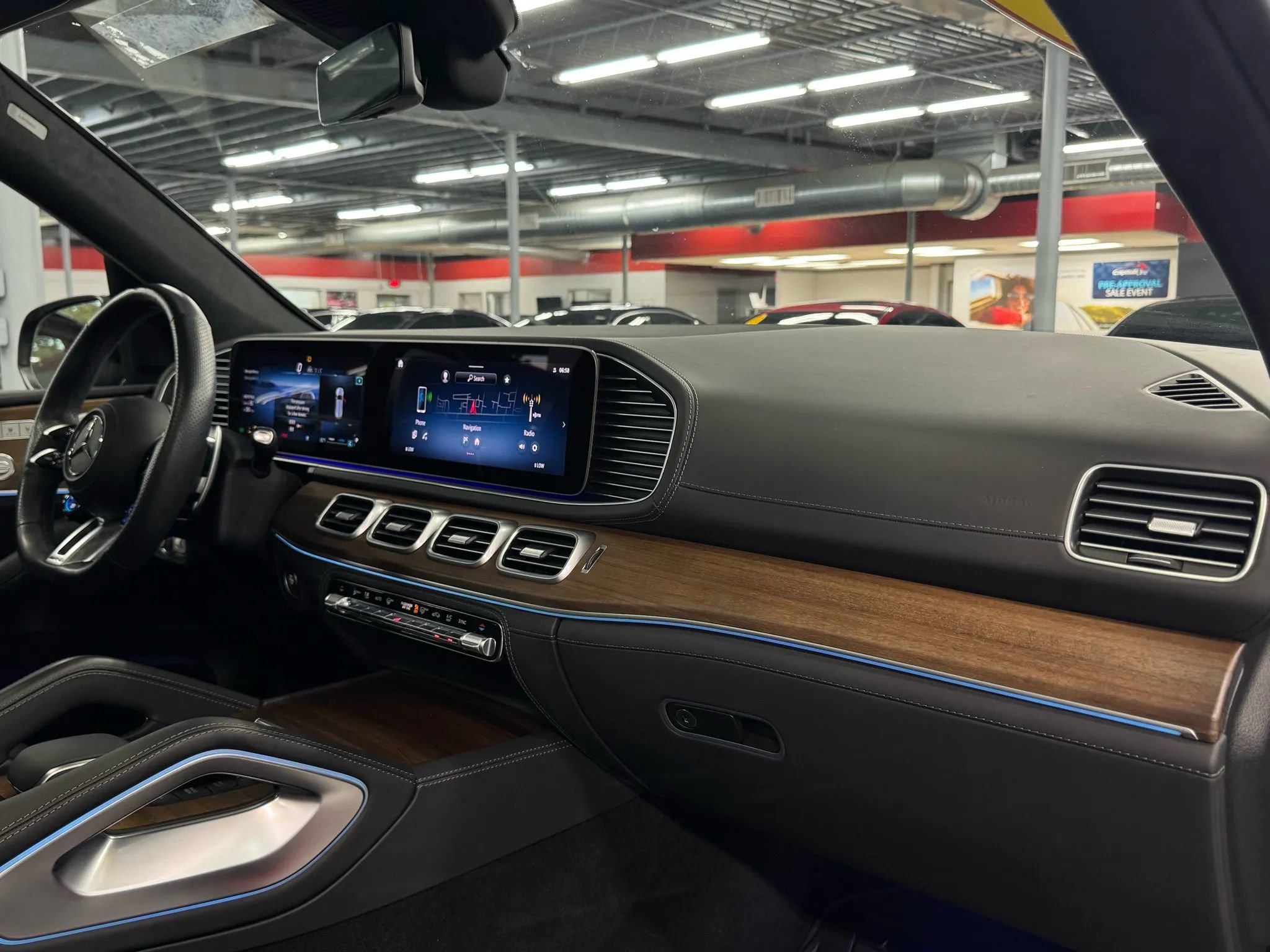 Used 2024 Mercedes-Benz GLS 63 AMG 4MATIC image 42