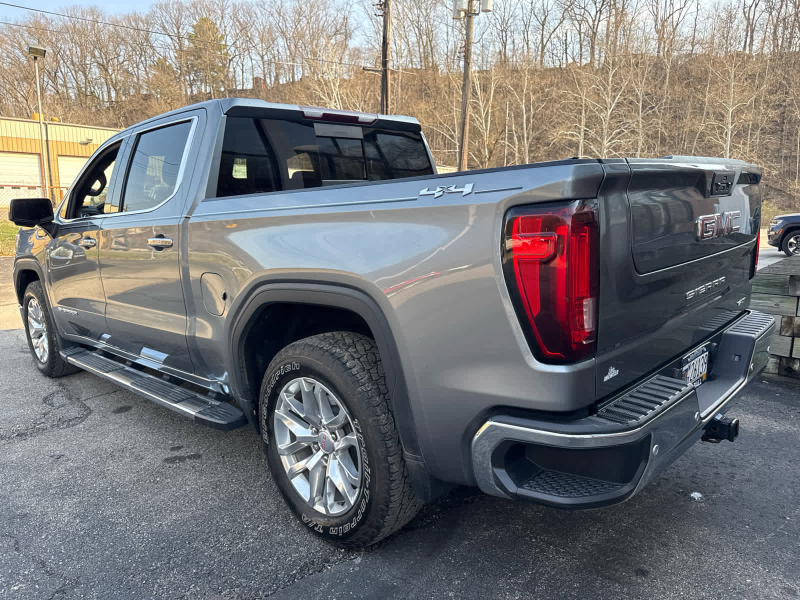 Used 2021 GMC Sierra 1500 SLT w/ SLT Premium Plus Package AWD/4WD image 5