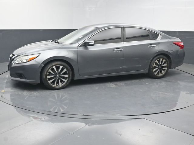 Used 2017 Nissan Altima 2.5 SL FWD image 2