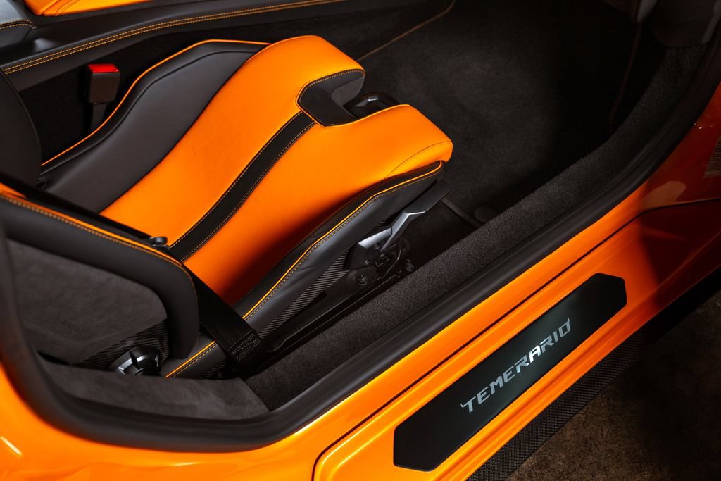 Used 2026 Lamborghini Temerario AWD/4WD image 30