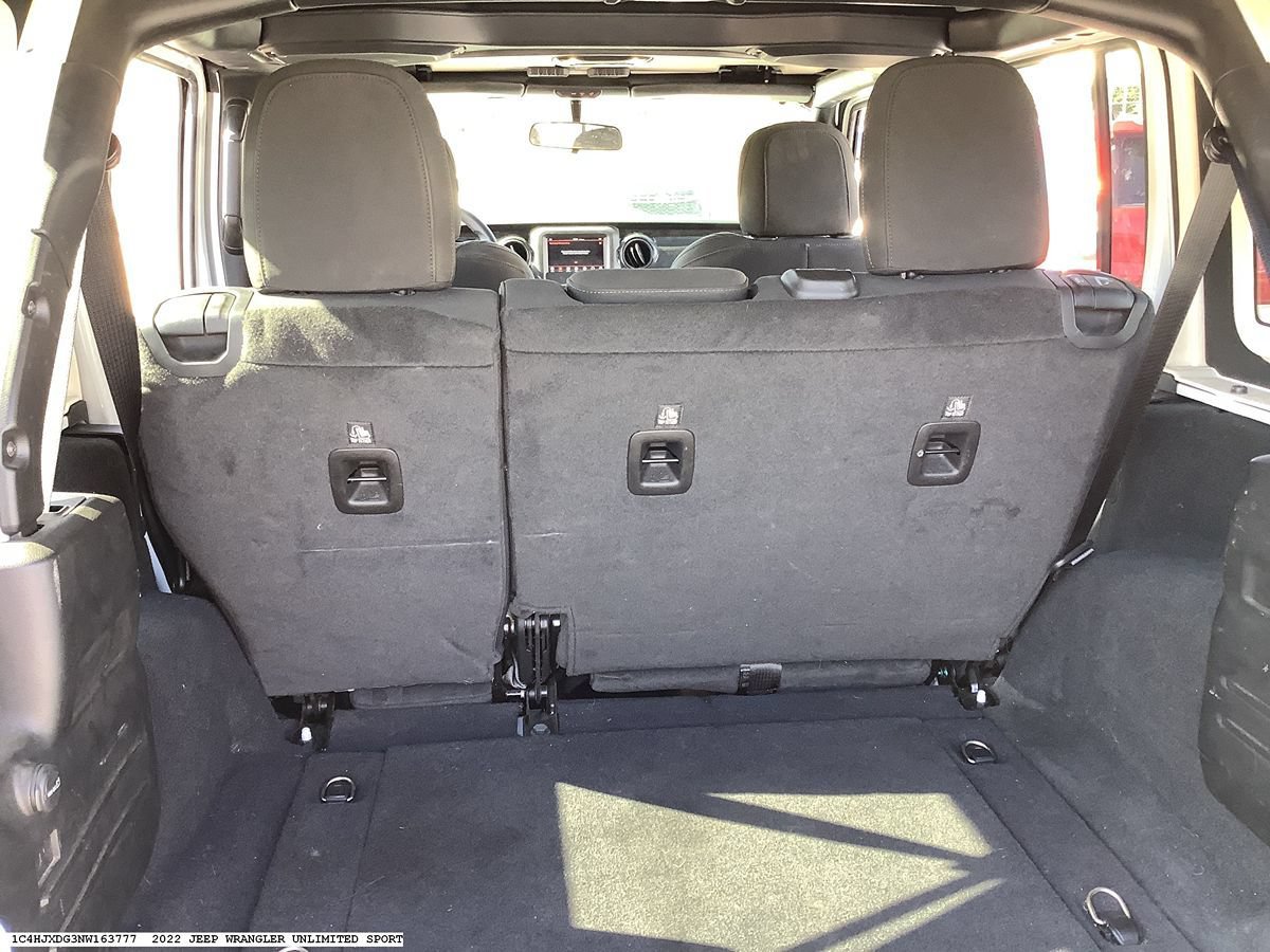Used 2022 Jeep Wrangler Unlimited Sport AWD/4WD image 15