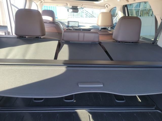 Used 2025 Honda Pilot Elite image 26