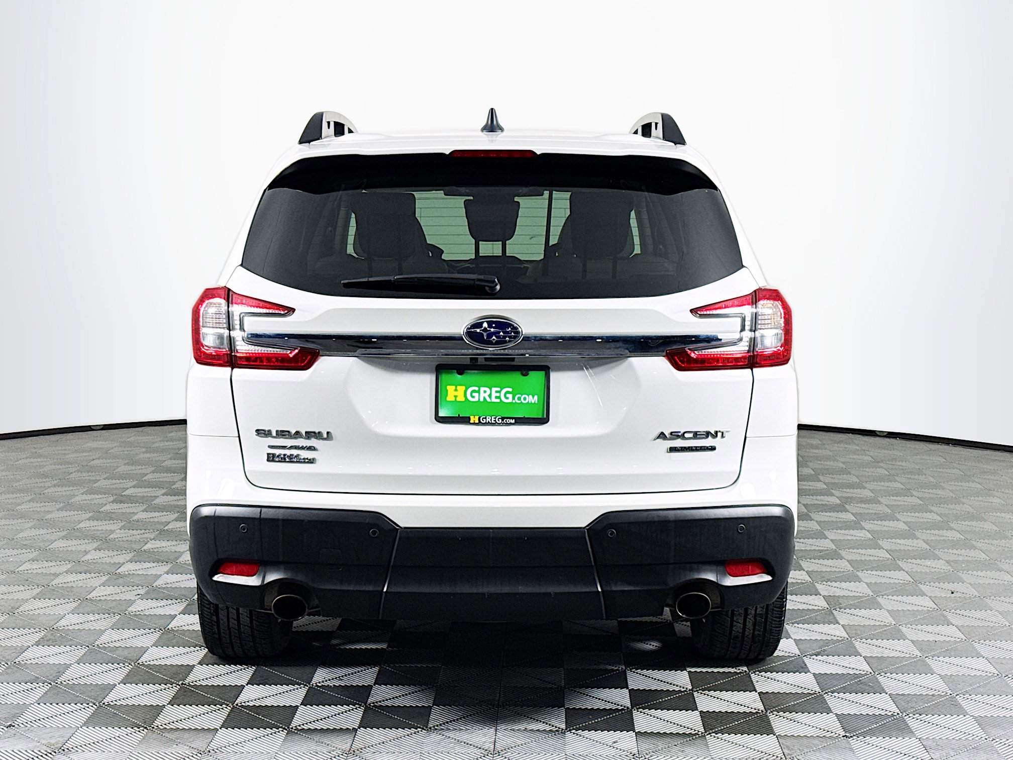 Used 2024 Subaru Ascent Limited w/ Technology Package AWD/4WD image 8