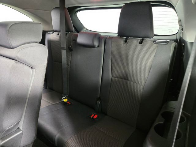 Used 2024 Toyota Highlander LE AWD/4WD image 18