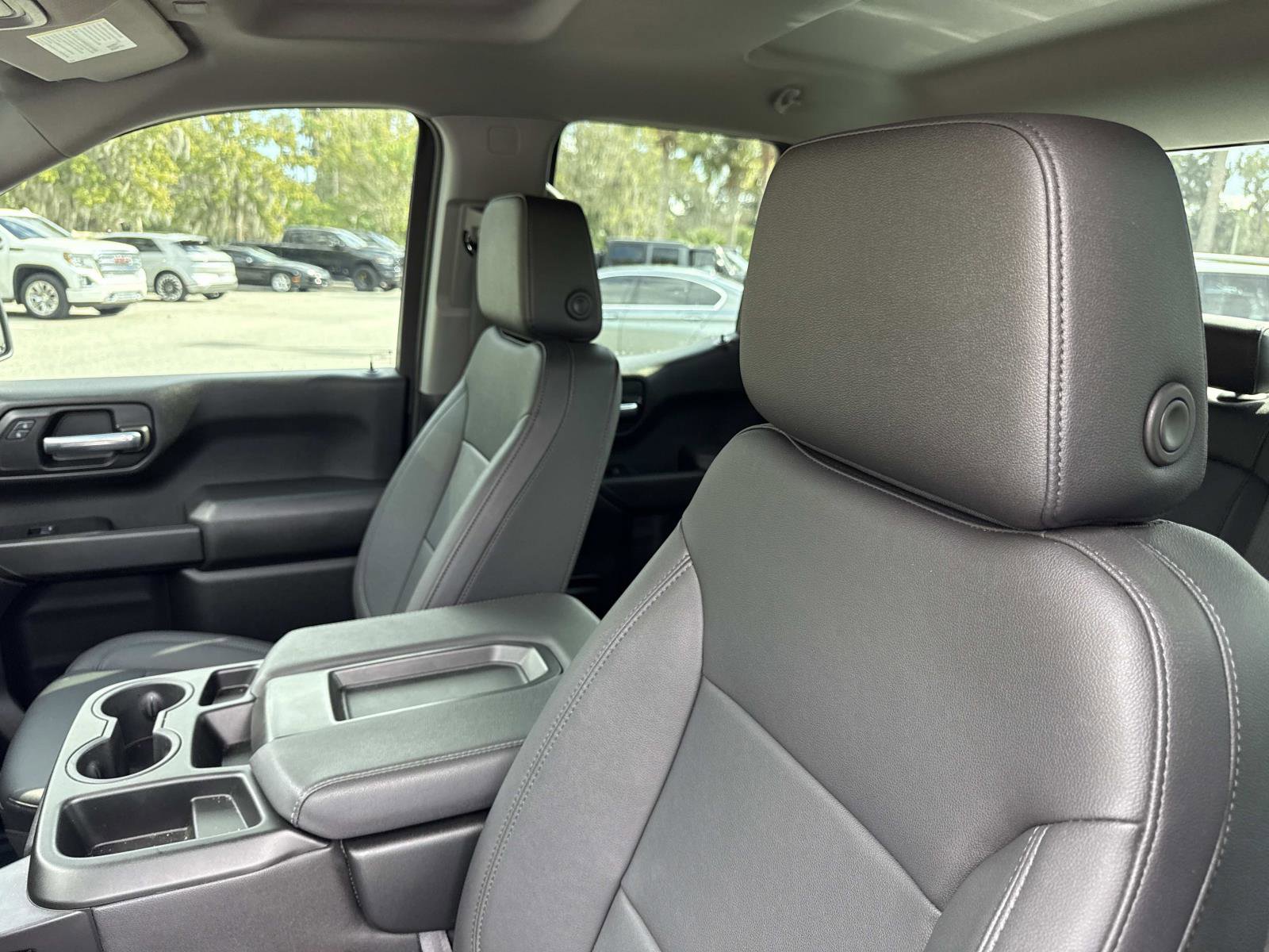 Used 2025 Chevrolet Silverado 1500 W/T image 19