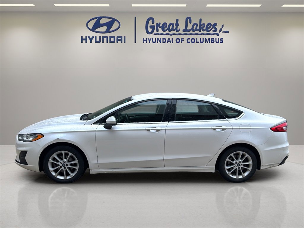 Used 2020 Ford Fusion SE image 2