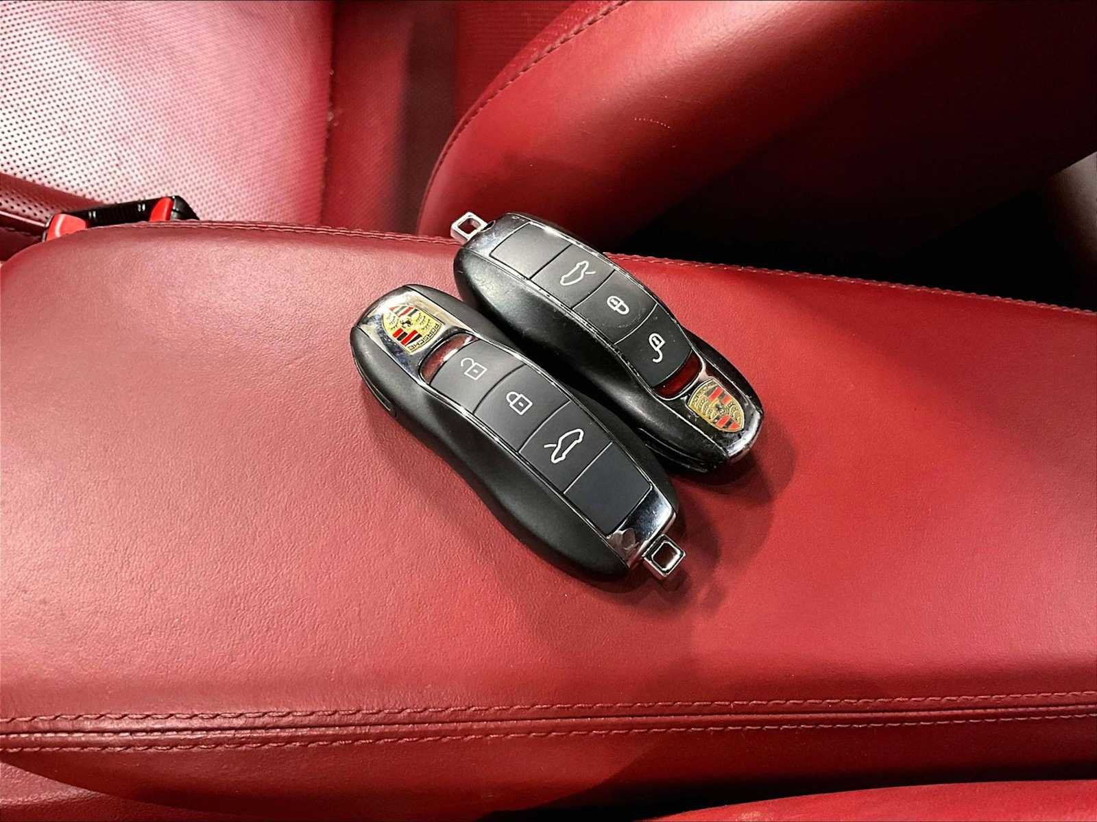 Used 2017 Porsche 911 Turbo S AWD/4WD image 37