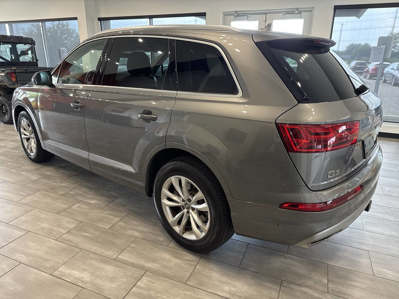 Used 2017 Audi Q7 3.0T Premium Plus image 5