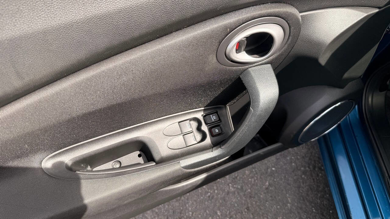 Used 2013 Honda CR-Z image 32