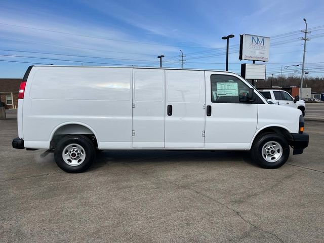 New 2025 GMC Savana 2500 Extended w/ Driver Convenience Package RWD image 3