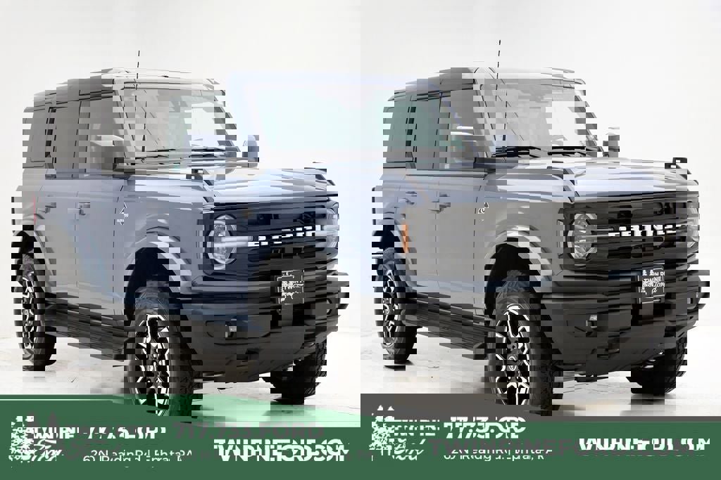 Used 2025 Ford Bronco Outer Banks image 1