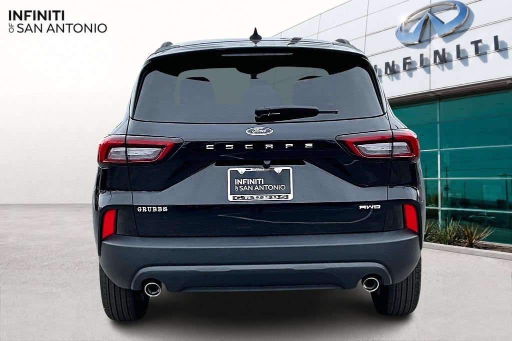 Used 2025 Ford Escape ST-Line AWD/4WD image 5
