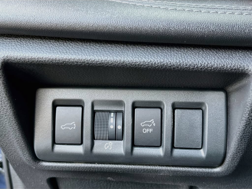 Used 2025 Subaru Outback Touring XT AWD/4WD image 10