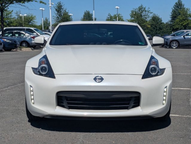 Used 2020 Nissan 370Z Coupe RWD image 2