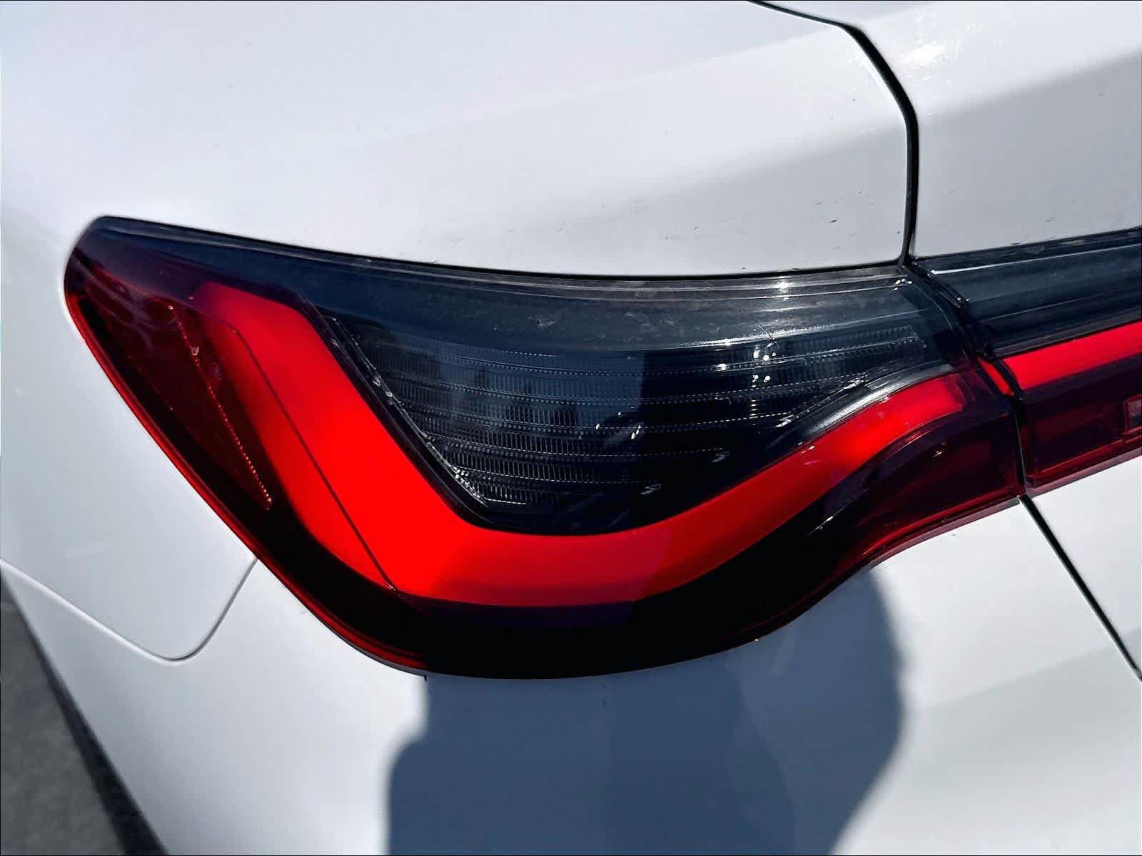 Used 2022 BMW 430i Coupe w/ M Sport Package RWD image 23