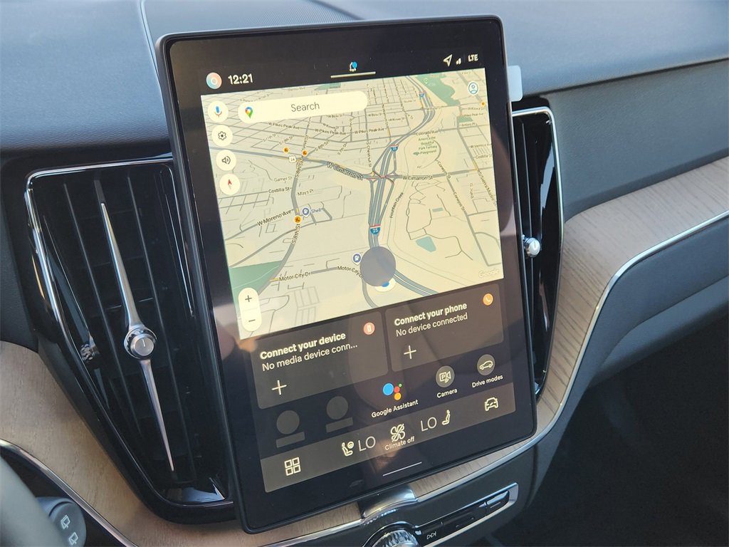 New 2026 Volvo XC60 B5 Plus w/ Climate Package image 7