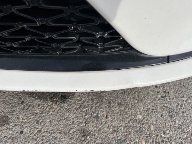 Used 2022 Chrysler Pacifica Touring image 3