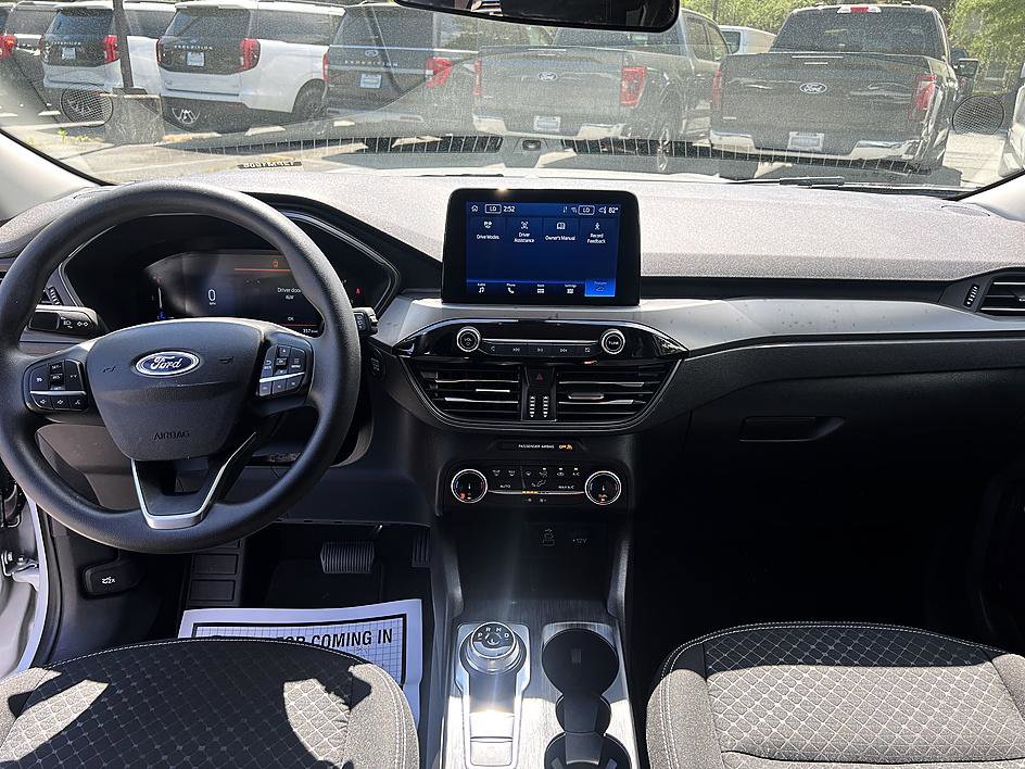 Used 2025 Ford Escape Active AWD/4WD image 13